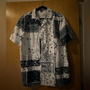 Matching Men’s set, White and Green Paisley